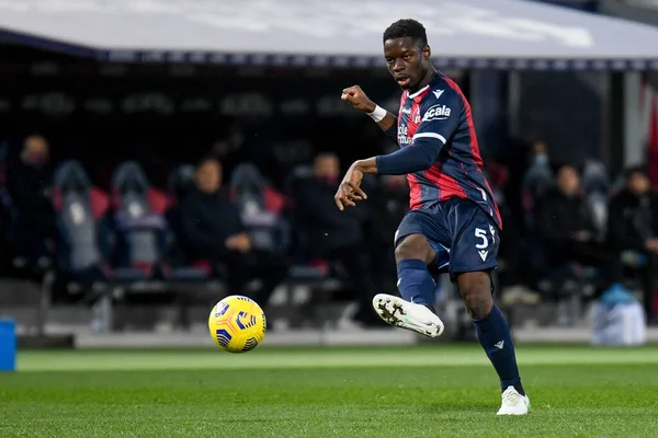 İtalya 'nın Bologna şehrindeki Renato Dall & # 39; Ara stadyumunda oynanan İtalyan futbolu Serie A maçında Adama Soumaoro (Bologna) - 27 Şubat 2021 - LiveMedia / Ettore Griffoni