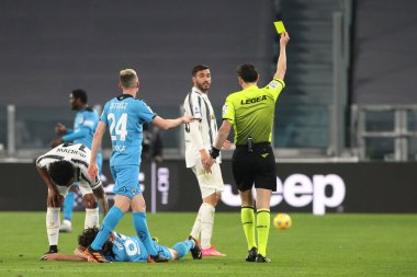 Gianluca Frabotta (Juventus FC) İtalyan futbol takımı Serie A maçında Juventus FC ile Spezia Calcio arasında Torino, İtalya 'daki Allianz Stadyumu' nda oynanan maçta sarı kart, 2 Mart 2021 - Fotoğraf: LiveMedia / Claudio Benedetto