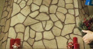 Kadın dekorasyon şömine