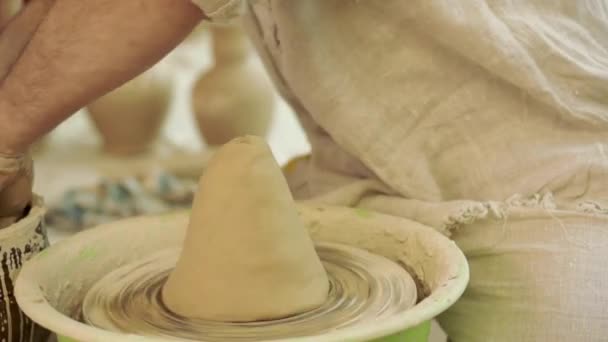 Процесс создания посуды — стоковое видео