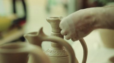 Çanak çömlek oluşturma işlemi