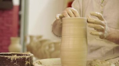 Çanak çömlek oluşturma işlemi