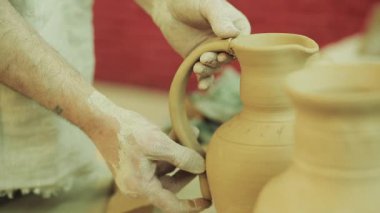 Çanak çömlek oluşturma işlemi