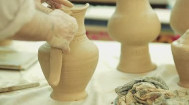 Çanak çömlek oluşturma işlemi