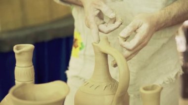 Çanak çömlek oluşturma işlemi