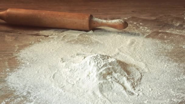 Hand preparing flour — Stock Video