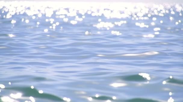 Sparkling fresh wavy water — Stock Video