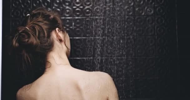 Beautiful woman taking shower — Stock Video