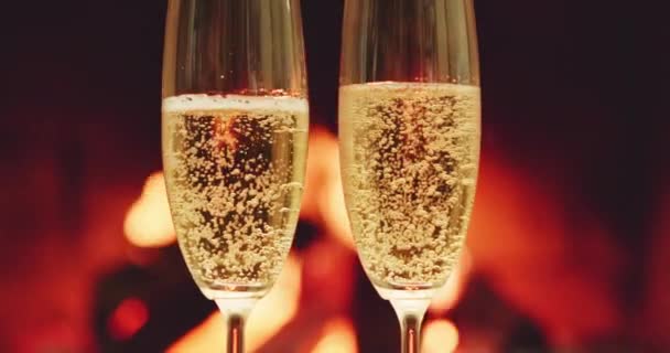 Sparkling champagne wine in glasses — Stock Video