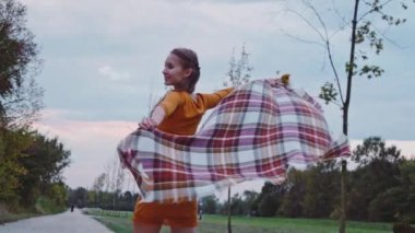 Mutlu güzel genç kadın