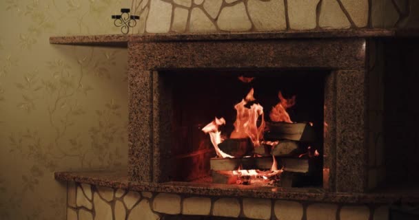 feu brûlant confortable 