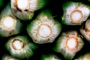 Kereviz yığını halinde sipariş edilmiş.