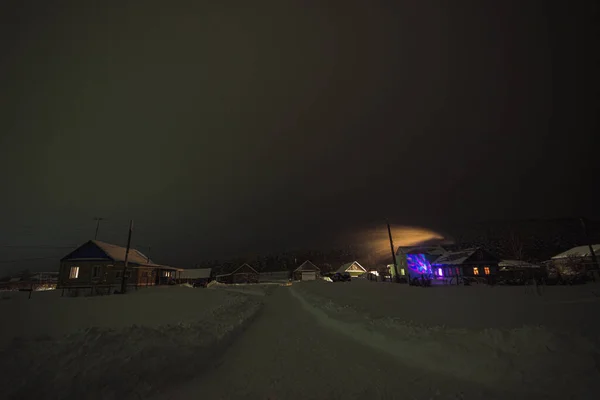 Aldeia Inverno Uma Noite Escura Foto Alta Qualidade — Fotografia de Stock