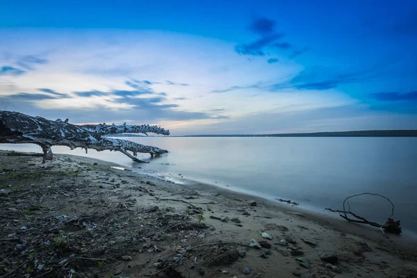 Paisaje en el embalse de Sursky en la región de Penza — Foto de Stock