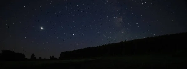 Cielo Nocturno Estrellado Una Cálida Noche Verano Vía Lechosa — Foto de Stock