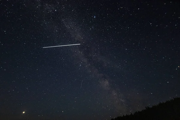 Cielo Nocturno Estrellado Una Cálida Noche Verano Vía Lechosa — Foto de Stock