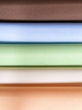 Renkli kumaş örnekleri. Endüstri geçmişi. Seçici odak