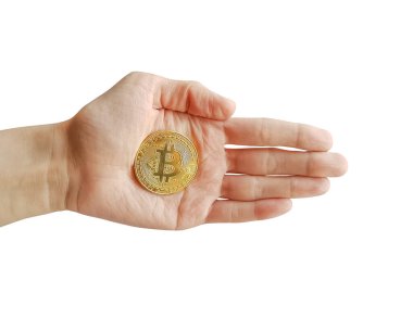 Beyaz arkaplandaki Bitcoin kadın el yapımı jeton.