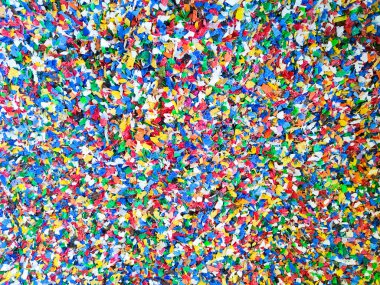 Geri dönüşüm için plastik granüller. Karışık geri dönüştürülmüş plastik