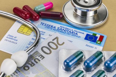 Bilet euro ve Avrupa sağlık sigortası kartı, konsantrasyon kapsül