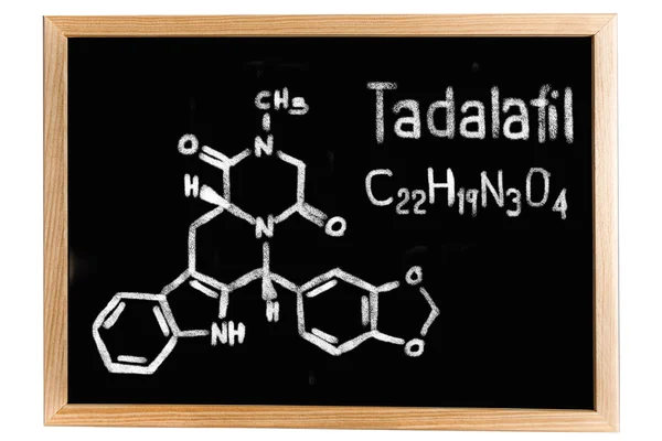 Pizarra con la fórmula química de Tadalafil — Foto de Stock