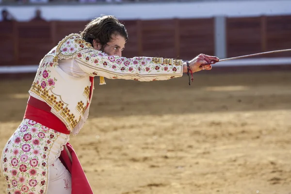 The Spanish Bullfighter Juan Jose Padilla preparing to enter to — Stock Photo, Image