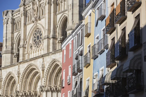 マヨール広場のカラフルな建物と大聖堂の詳細, — ストック写真