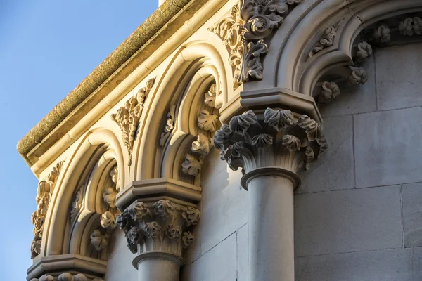 Dettaglio facciata della Cattedrale della Cuenca, La cattedrale è dedicata a San Giuliano, in stile gotico inglese-normanno, XII secolo — Foto Stock