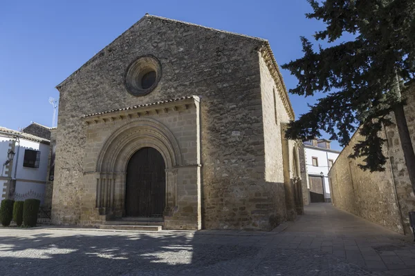 Santa Cruz Romanesk Kilisesi, Baeza, Jaen Eyaleti, Endülüs, Ispanya — Stok fotoğraf