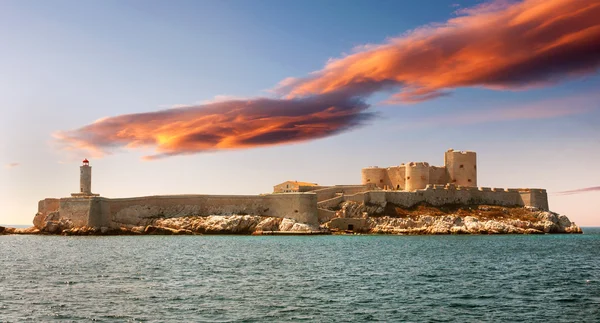 Fantastic sunset over famous If Castle, Marseille — стоковое фото