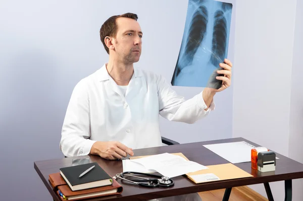 Röntgen kliniken, röntgenbilder, läkare kontor — Stockfoto