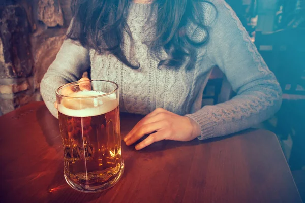 Woman Drinking Large Beer Pub She Wearing Wool Sweater — Stock Photo, Image