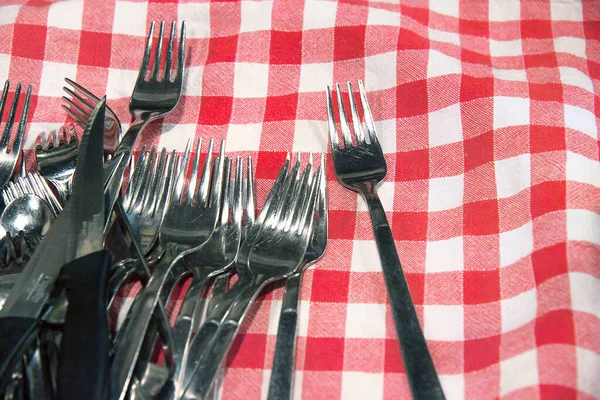 Red Checked Tablecloth Forks Background Picture Restaurant — Stock Photo, Image