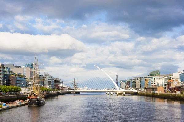 De Liffey rivier in Dublin — Stockfoto