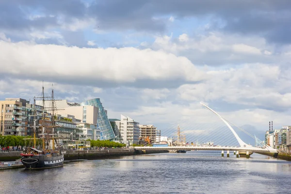 Rzeka Liffey w Dublinie — Zdjęcie stockowe