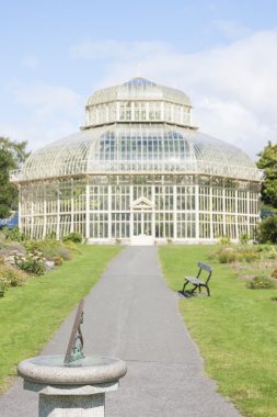 Ulusal Botanik bahçesinde pusula