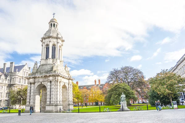 Trinity College çan kulesi — Stok fotoğraf