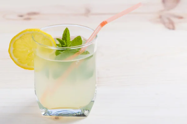 Limonata solo spremere — Foto Stock