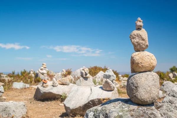 Montón de piedras en el Monte Foia en Monchique, Portugal — Foto de Stock