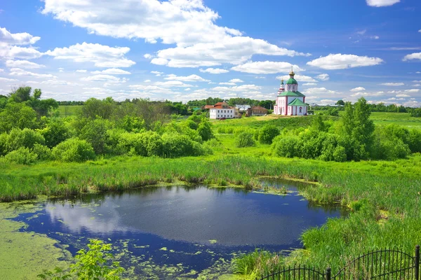 Καλοκαιρινές τοπίου σε Suzdal — Φωτογραφία Αρχείου