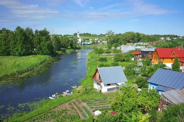 Sommar landskap i Suzdal — Stockfoto