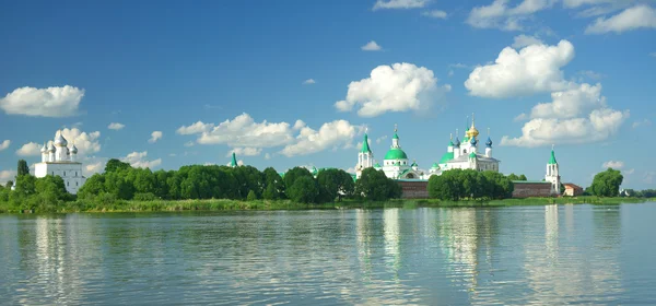 Rostov Veliky. Lago Nerón . —  Fotos de Stock