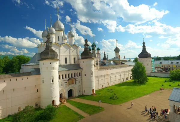 Kremlin Rostov büyük içinde. Rusya'nın altın yüzük.