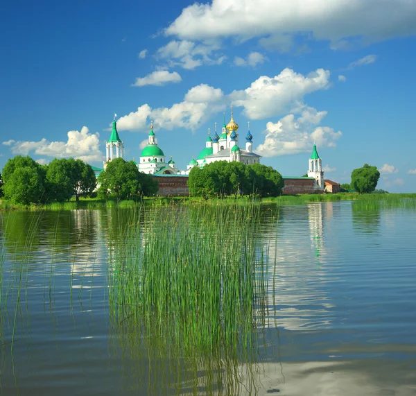 Rostov Veliky. Lago Nero . — Fotografia de Stock