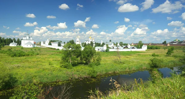 Paisagem de verão em Suzdal — Fotografia de Stock