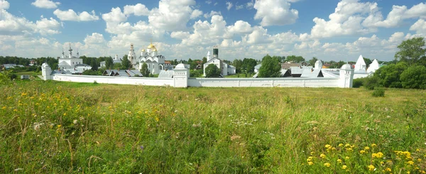 Paisagem de verão em Suzdal — Fotografia de Stock