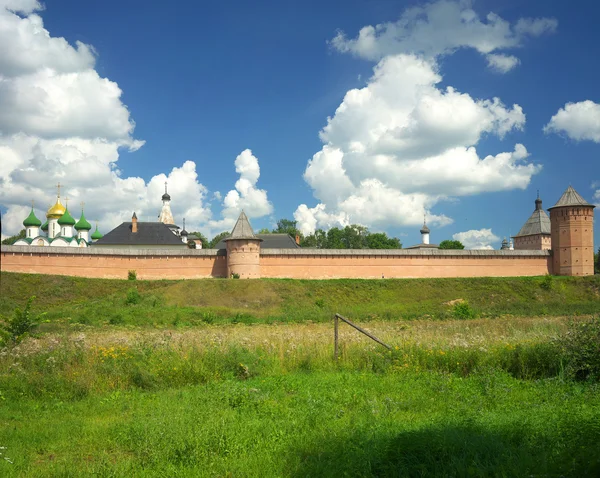 Krajobraz lato w Suzdal — Zdjęcie stockowe