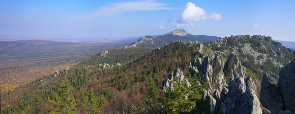 Les montagnes du sud de l'Oural . — Photo