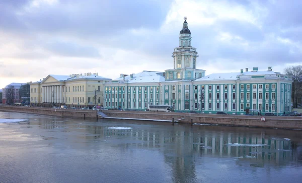 Saint - Petersburg.