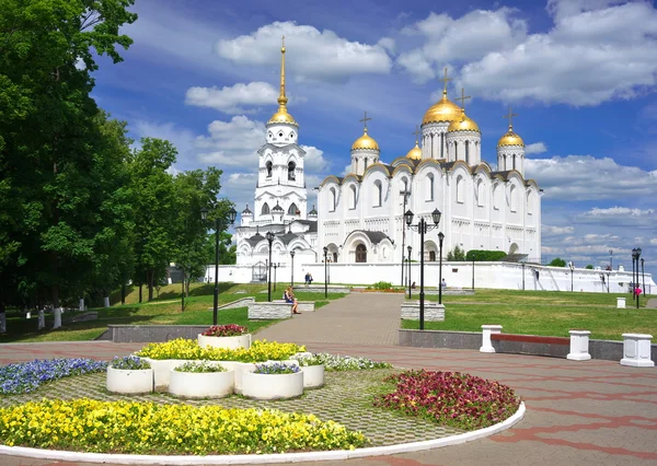 Успенський собор в Володимир влітку, Росія — стокове фото